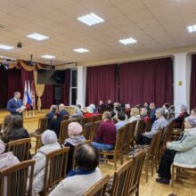 Директор центра — на прямой связи с жителями